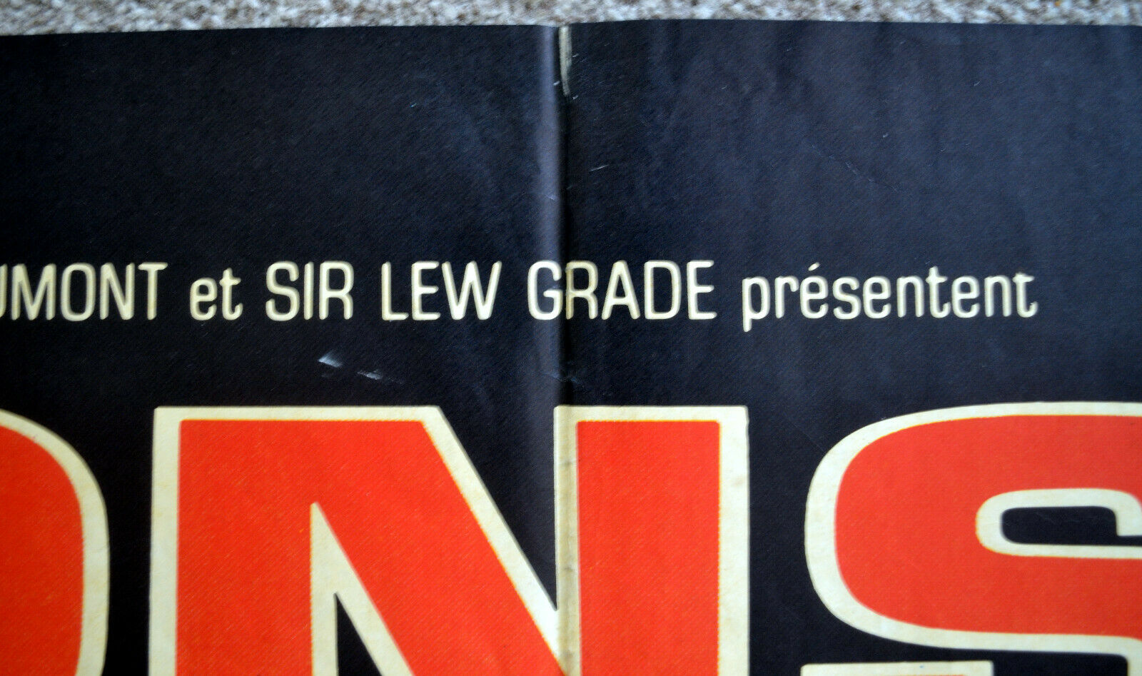 LOVE AND BULLETS - Image 3