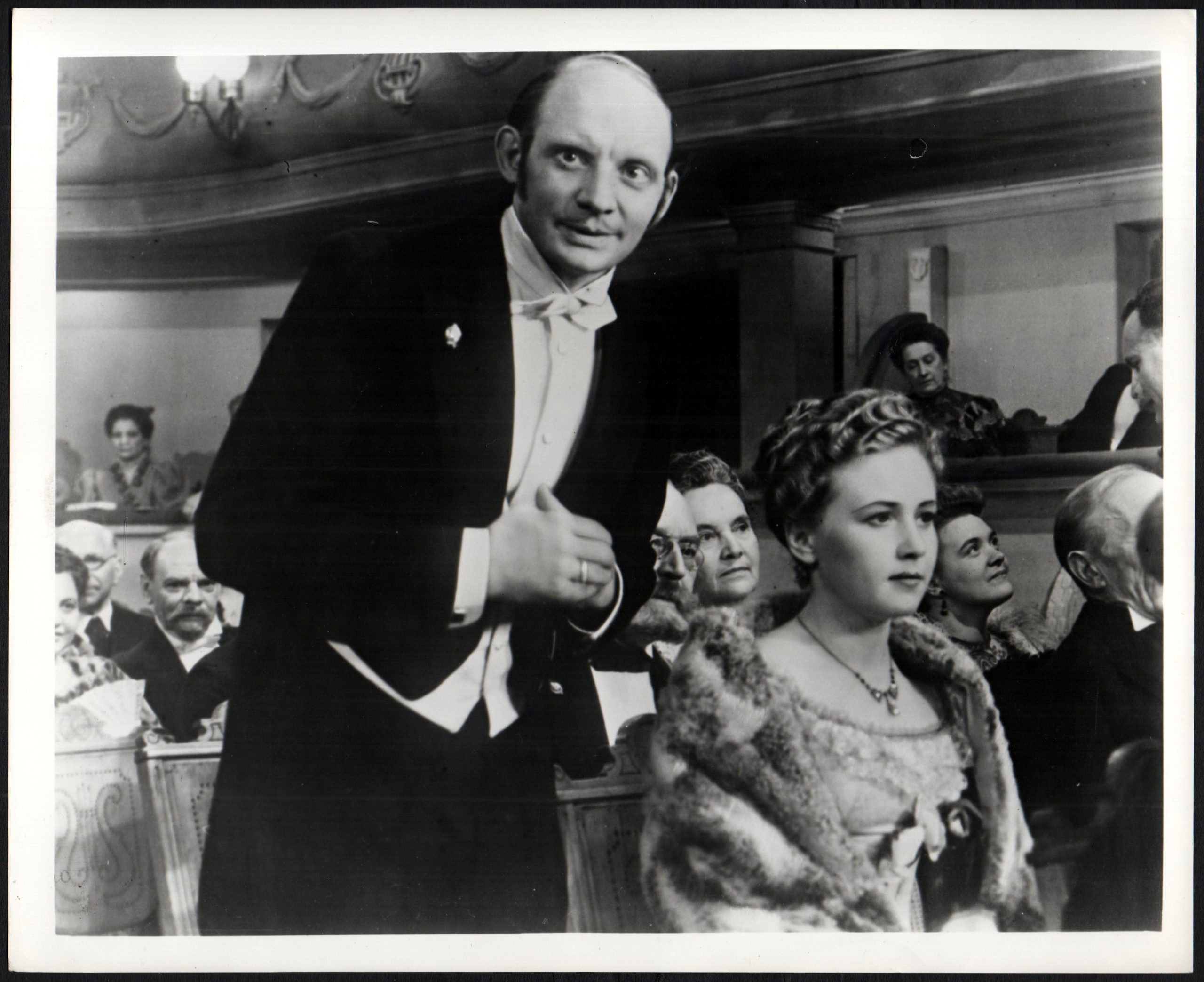 LADY WITH THE LITTLE DOG - Image 4